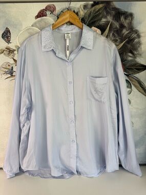 Embellished Collar Light Blue Button-Up Night Shirt